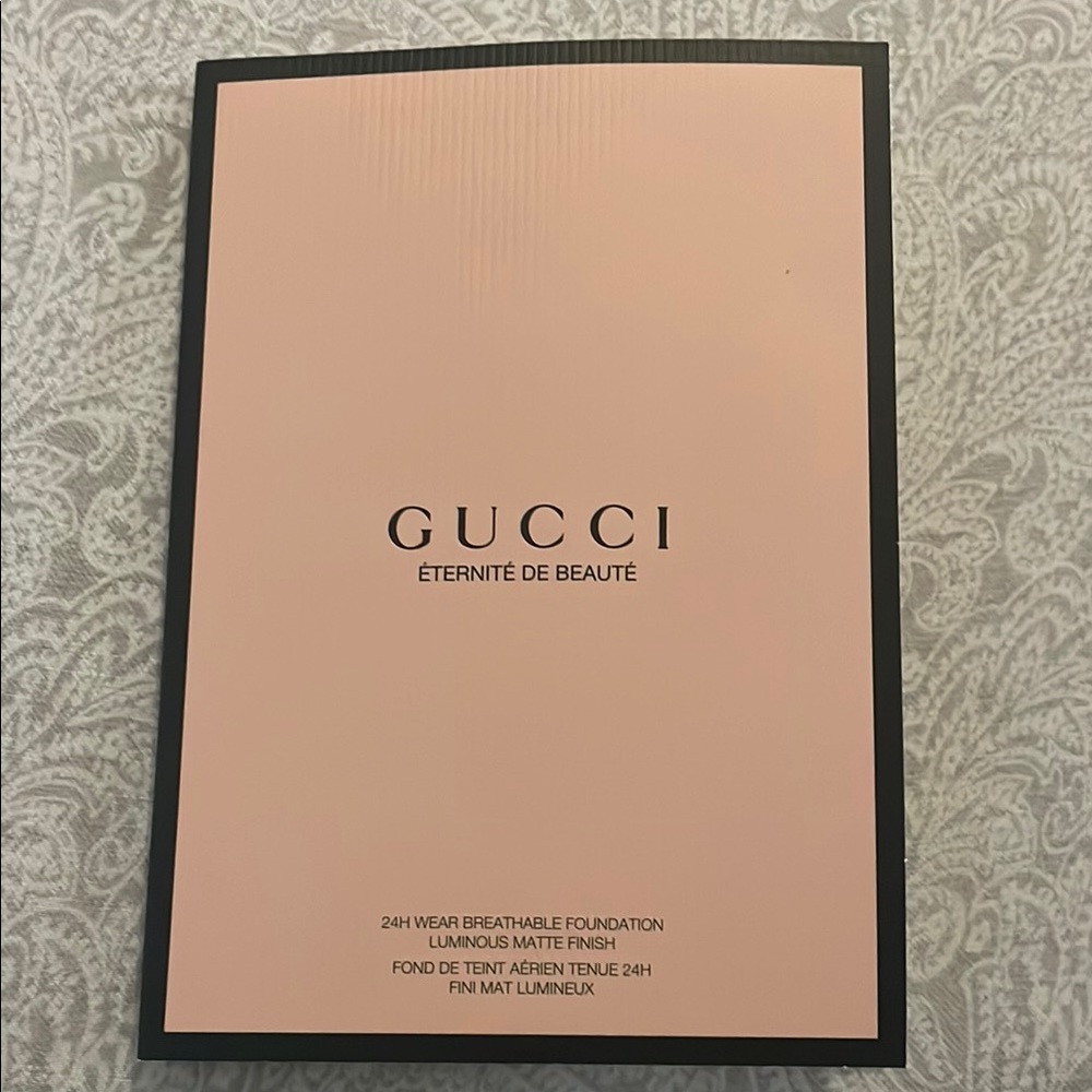 Gucci Eternité de Beauté Foundation
